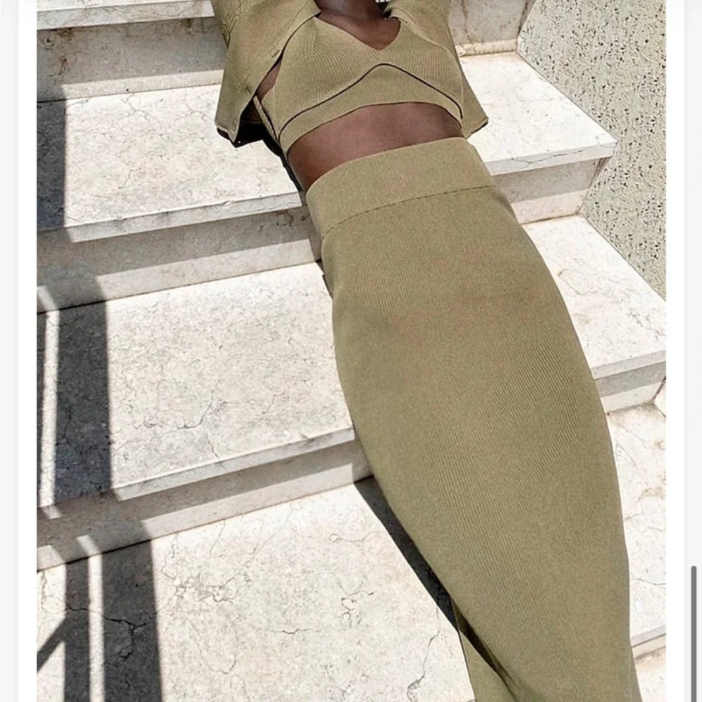 ZARA KNIT MIDI SKIRT - Picture 5 of 7